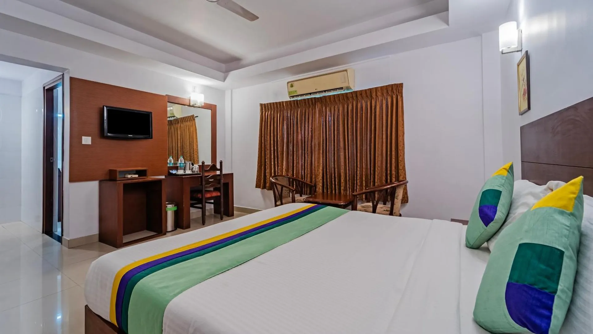 Treebo Central Hotel Thrissur